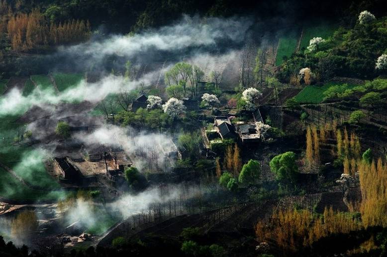 古建筑，一片瓦，遮風(fēng)擋雨