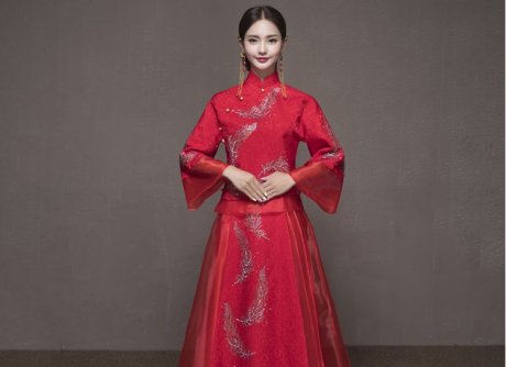 羽毛圖案新娘結(jié)婚禮服，簡約大氣中式禮服